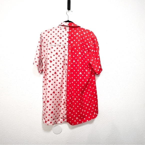 Her Universe Disney Minnie Mouse Polka Dot Split Girls Woven Button-Up - Picture 4 of 5